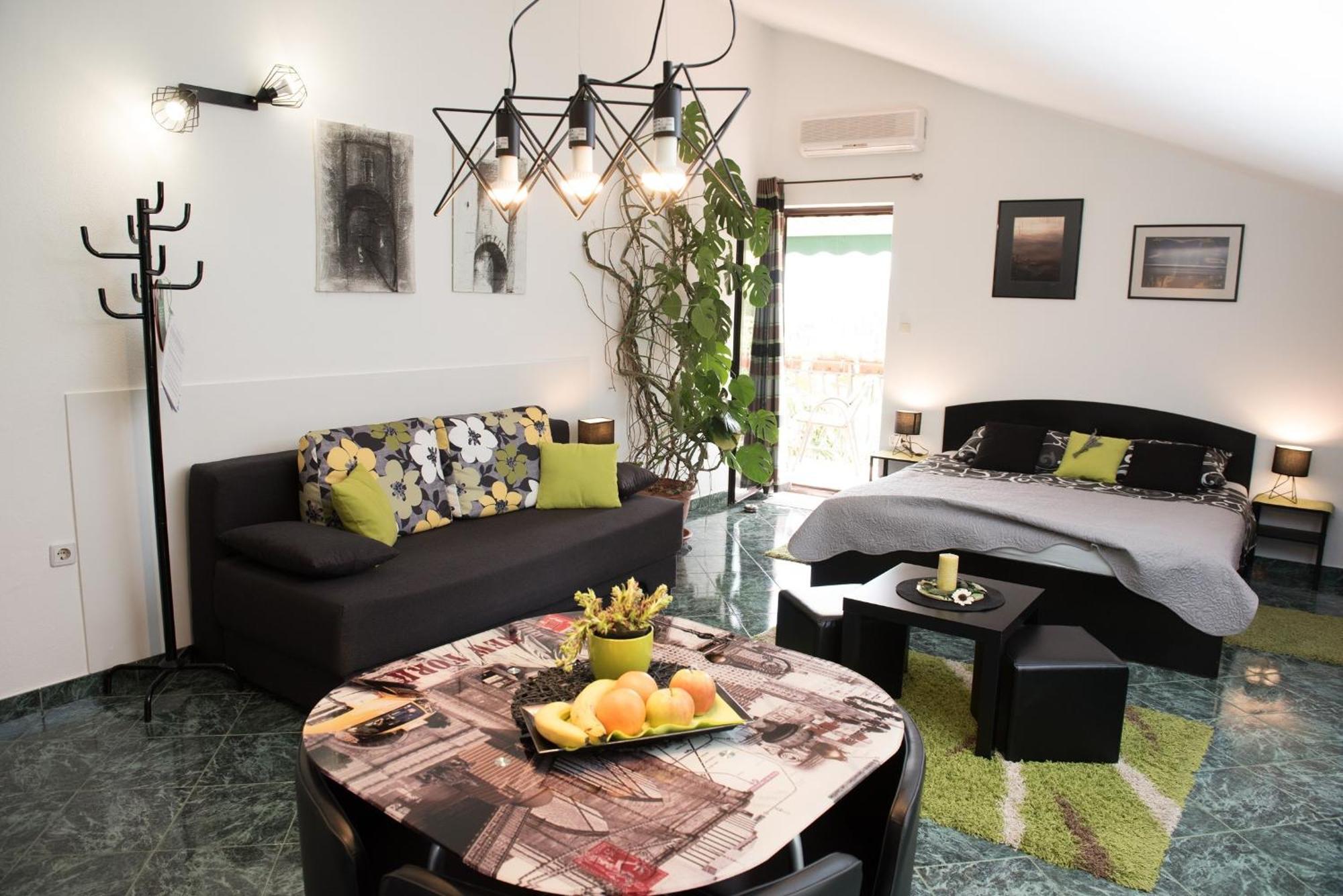 Apartments Villa Zara Lovran Pokoj fotografie