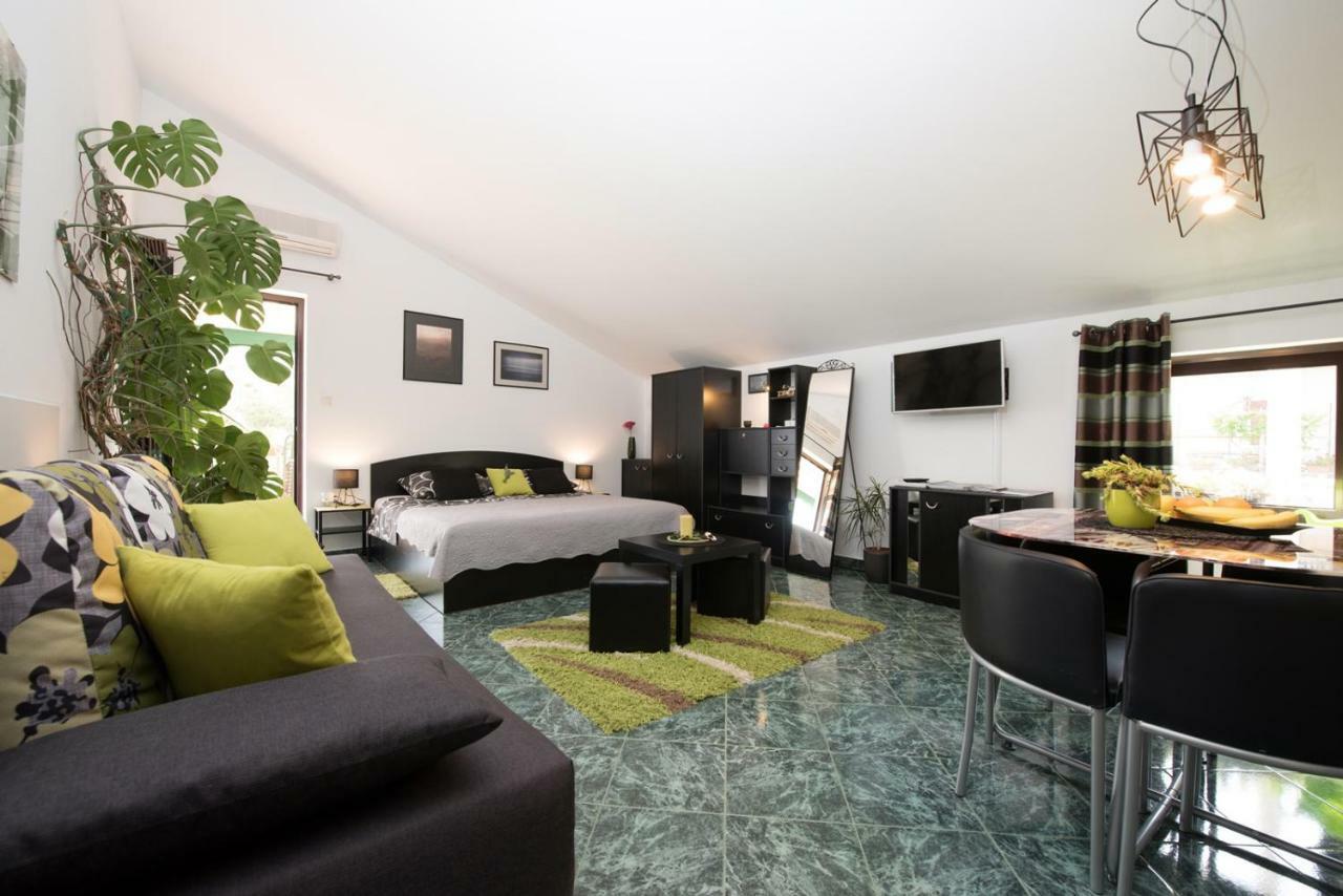 Apartments Villa Zara Lovran Exteriér fotografie